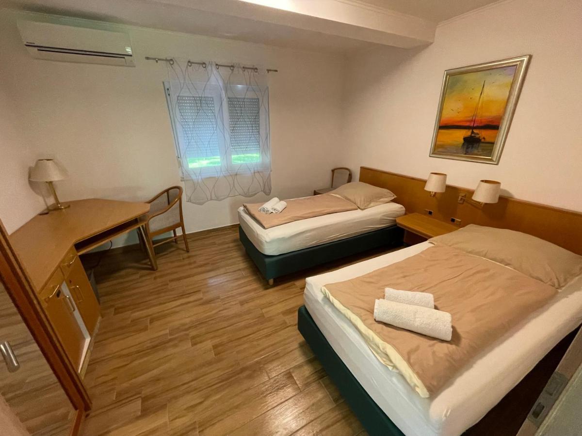 Aparthotel Liget Ueduelopark Fonyód Exterior foto