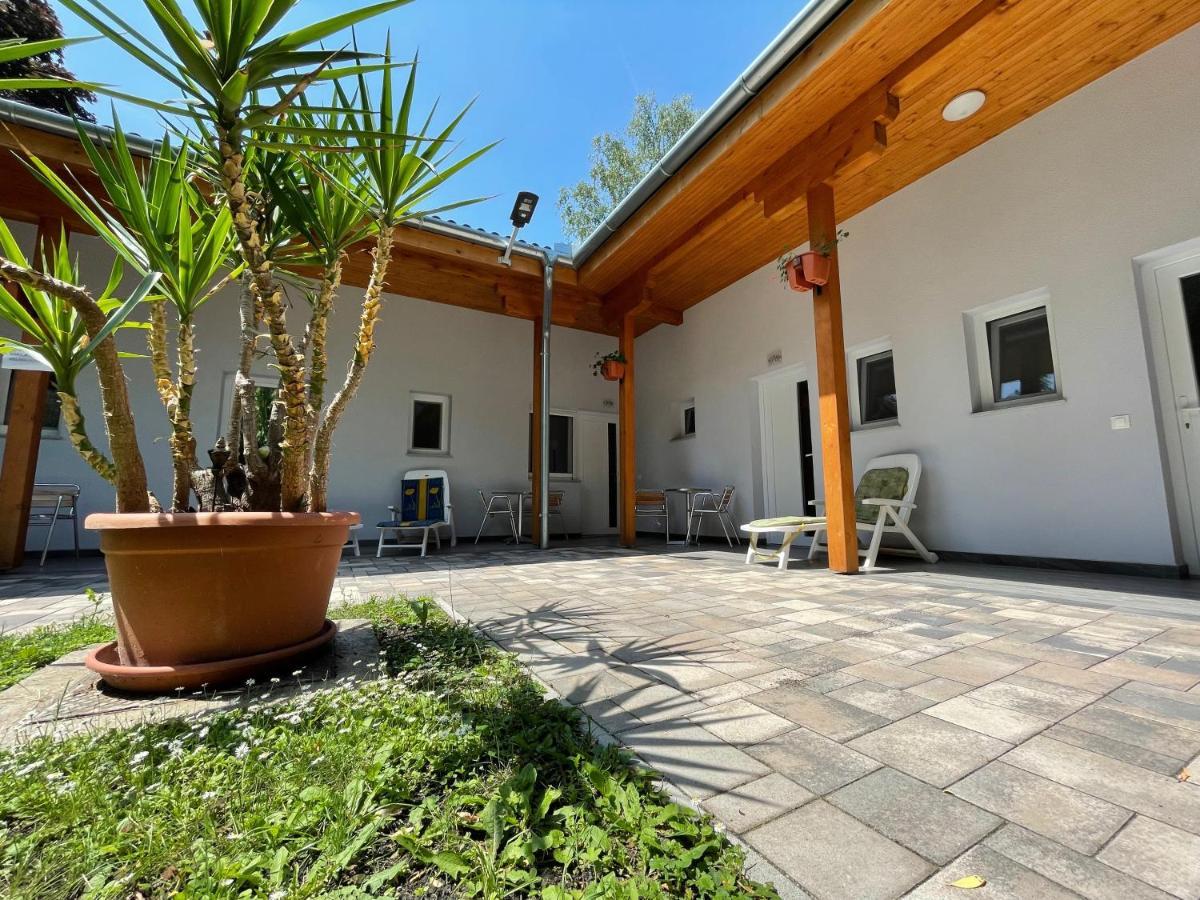 Aparthotel Liget Ueduelopark Fonyód Exterior foto